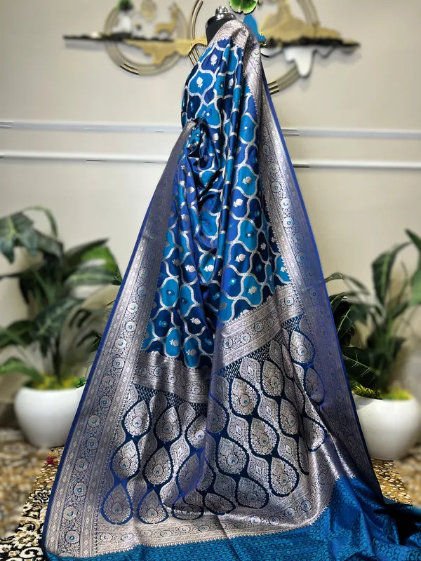 Banarasi_Mushroo_Silk_Rang_Kaat_Saree