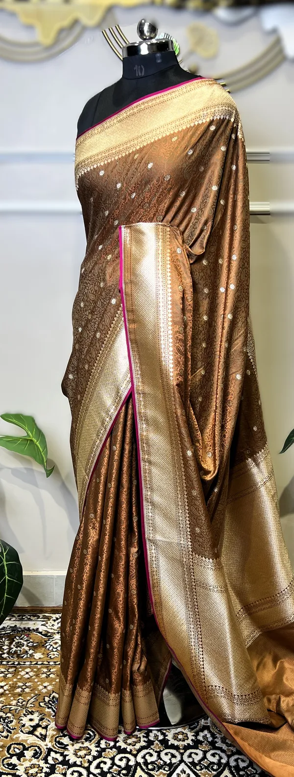 Banarasi_Mushroo_Silk_Tanchui_Saree