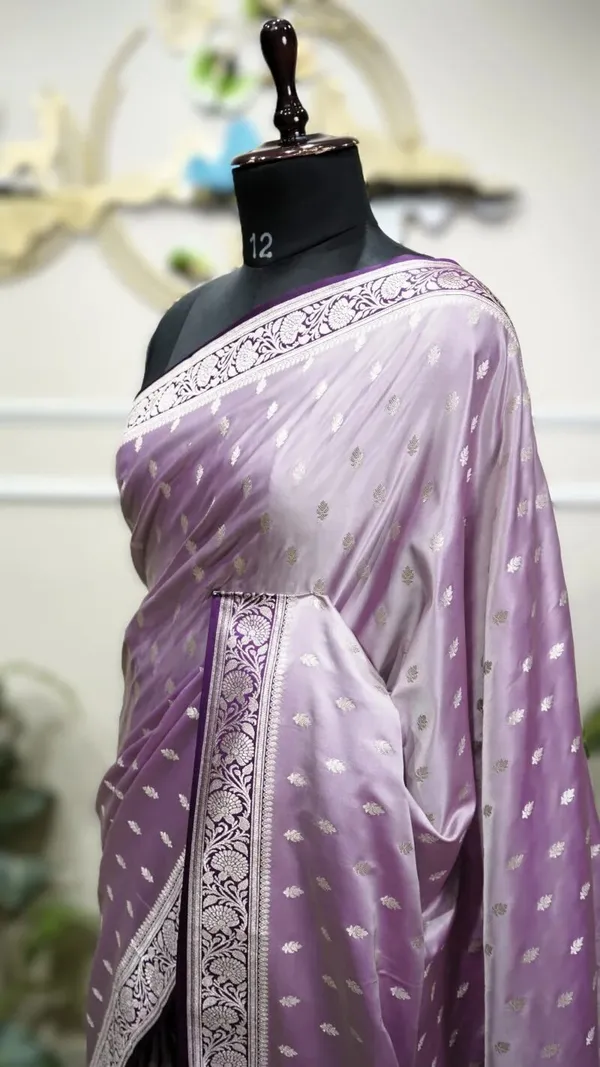 Banarasi_Mushroo_Silk_Contrast_Saree