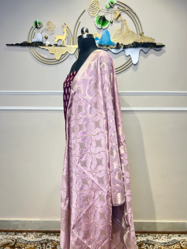 Magenta_Brocade_Suit_for_Women