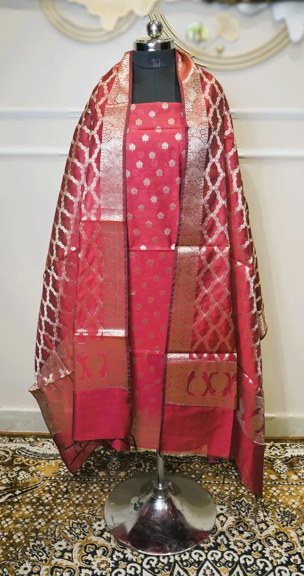 Banarasi_Zari_Woven_Unstitched_Suit_Fabric