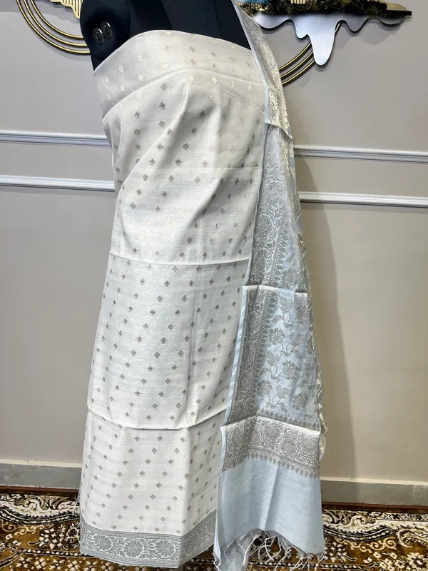 White_Tissue_Floral_Woven_Suit_for_Women