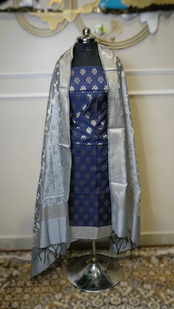 Banarasi_Zari_Woven_Unstitched_Suit_Fabric
