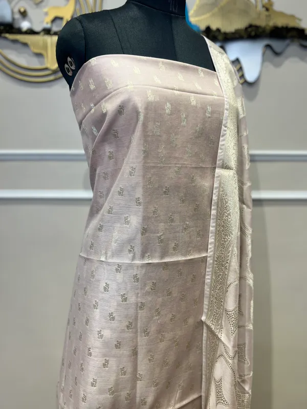Off_White_Woven_Traditional_Suit_for_Women
