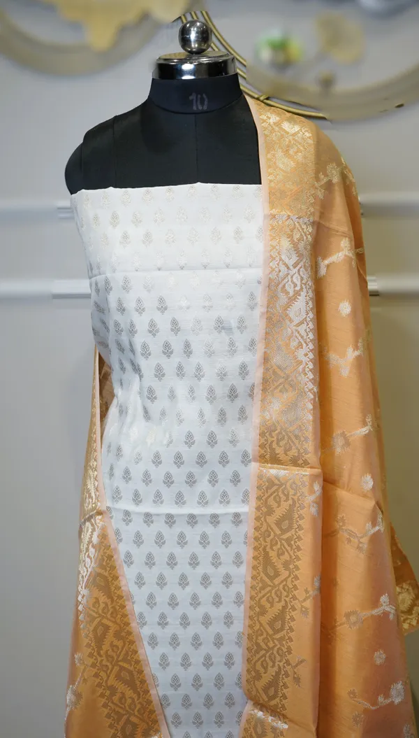 Banarasi_Zari_Woven_Unstitched_Suit_Fabric