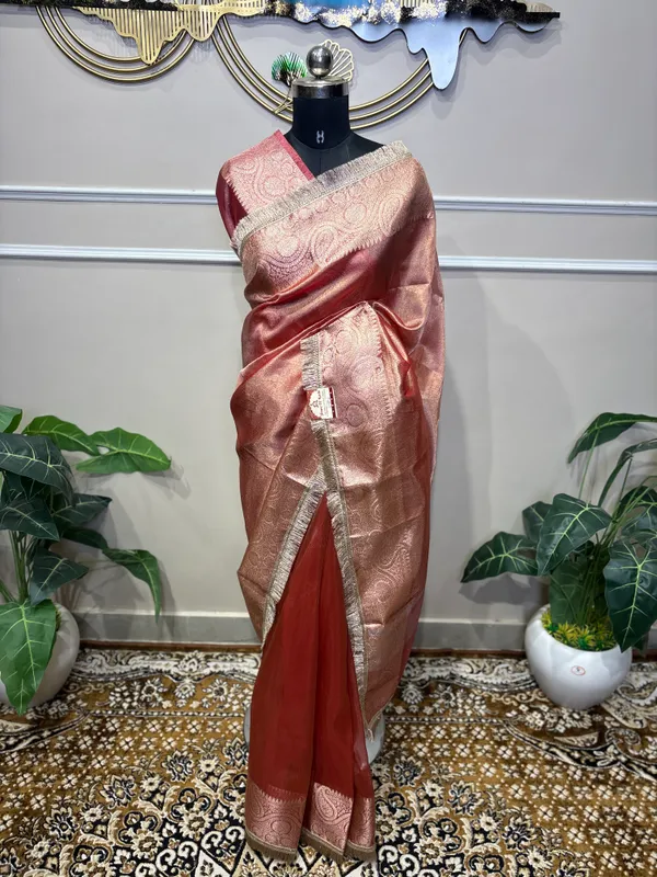 Banarasi_Tissue_Saree_With_Lace