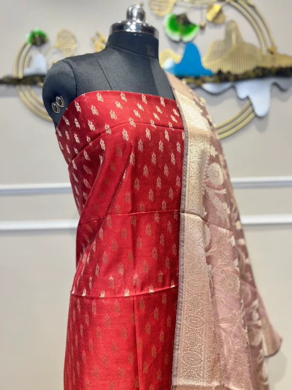 Red_And_Blush_Woven_Floral_Suit_for_Women