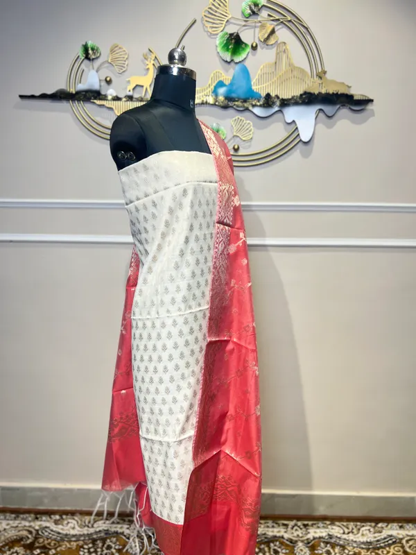 Red_And_White_Printed_Ethnic_Suit_Set_For_Women