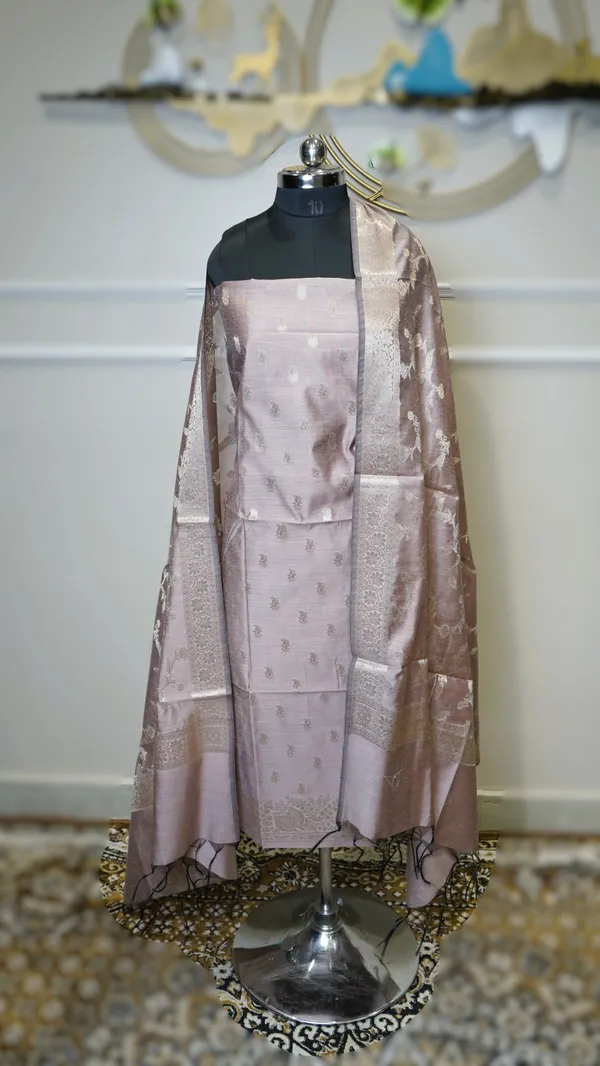 Banarasi_Zari_Woven_Unstitched_Suit_Fabric