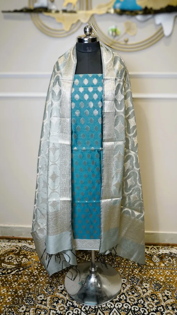 Banarasi_Zari_Woven_Unstitched_Suit_Fabric
