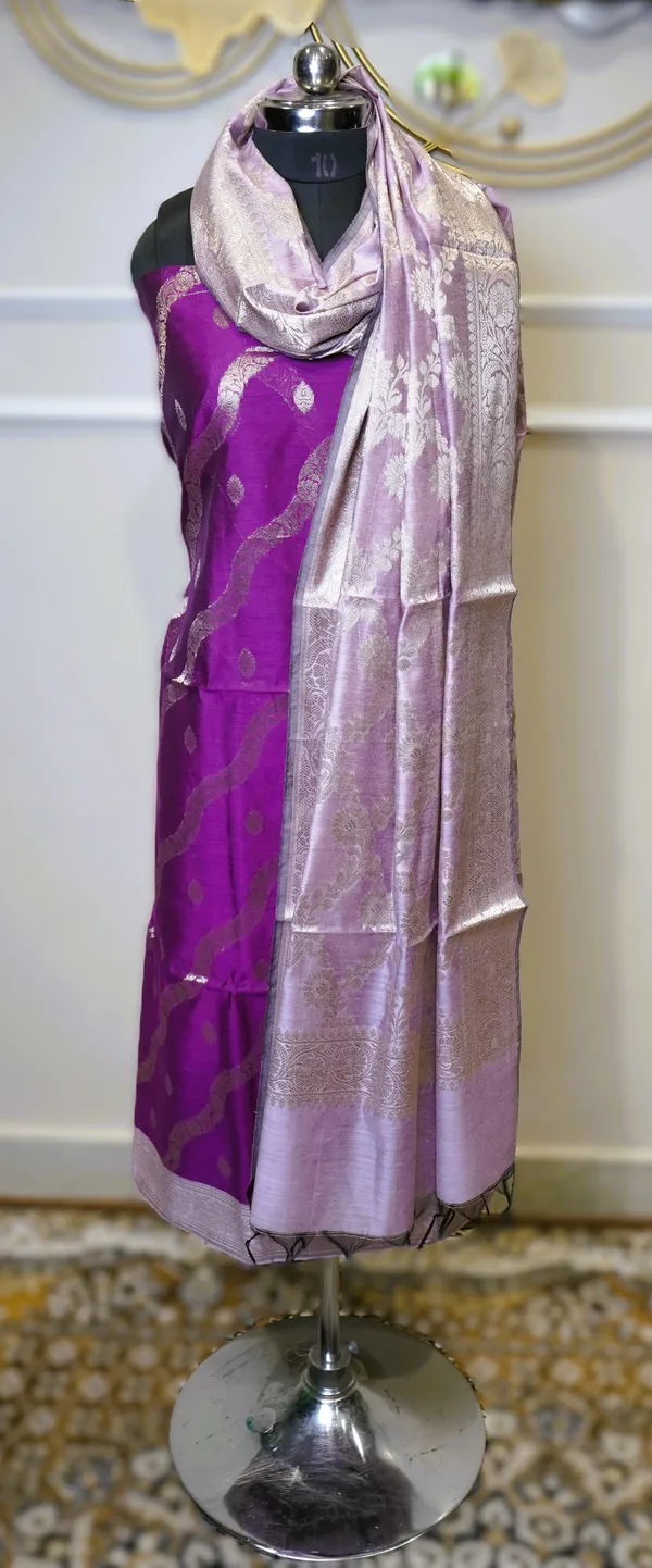 Banarasi_Zari_Woven_Unstitched_Suit_Fabric