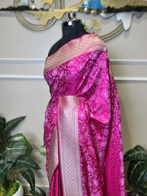 Banarasi_Mushroo_Silk_Tanchui_Saree