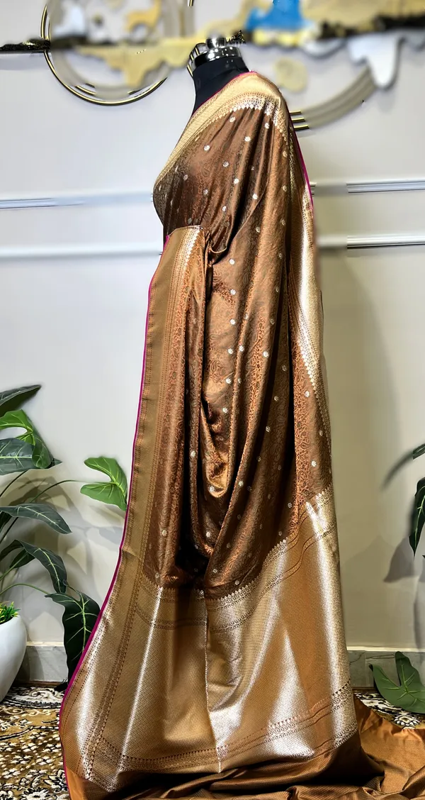 Banarasi_Mushroo_Silk_Tanchui_Saree