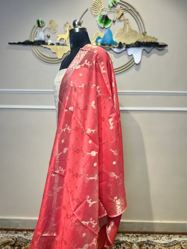 Red_And_White_Printed_Ethnic_Suit_Set_For_Women