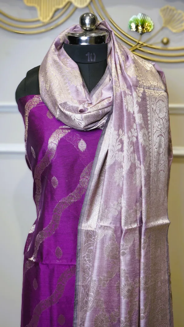 Banarasi_Zari_Woven_Unstitched_Suit_Fabric