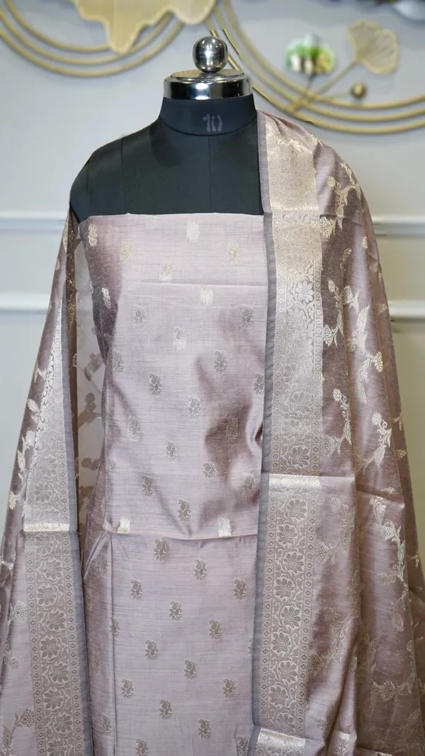 Banarasi_Zari_Woven_Unstitched_Suit_Fabric