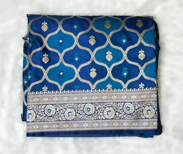 Banarasi_Mushroo_Silk_Rang_Kaat_Saree