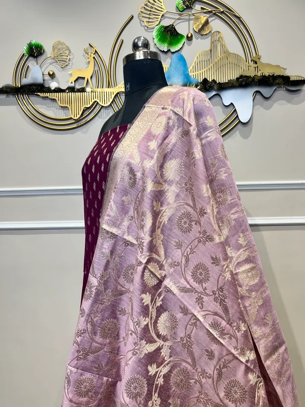 Lavender_Jacquard_Floral_Suit_for_Women