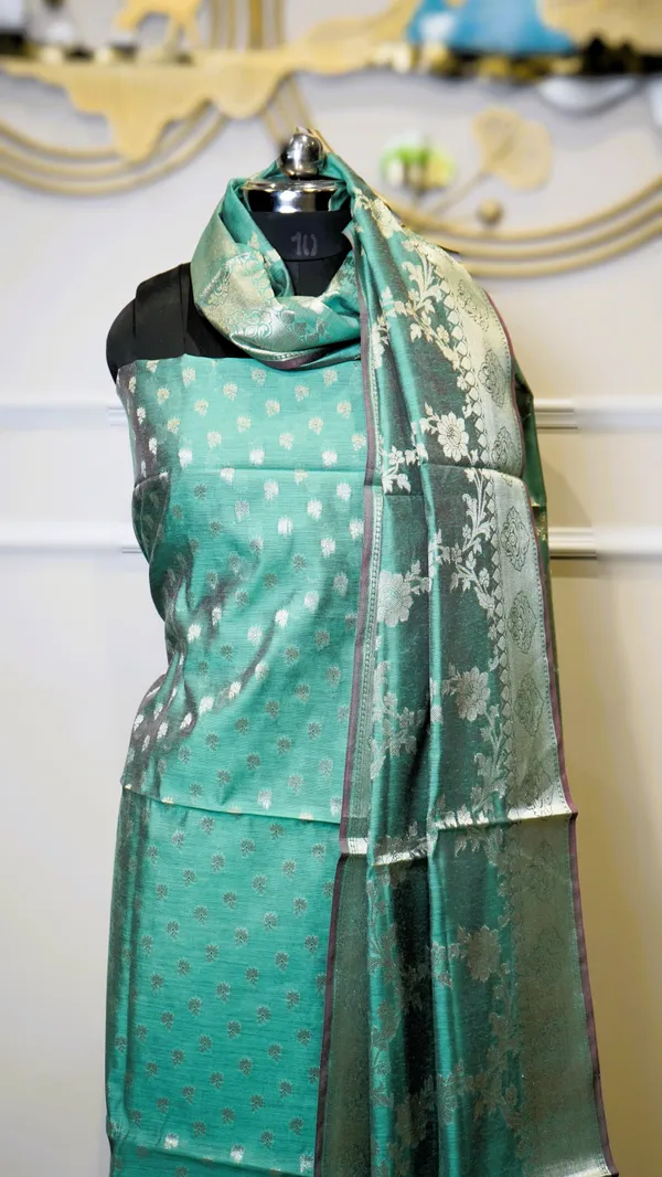 Banarasi_Zari_Woven_Unstitched_Suit_Fabric