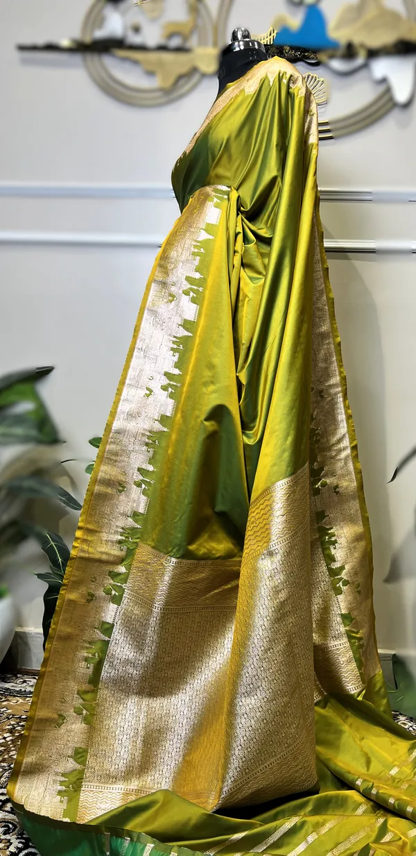 Pure_Mushroo_Silk_Banarasi_Ghaat_Saree