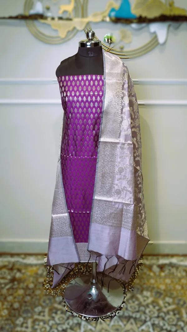 Banarasi_Zari_Woven_Unstitched_Suit_Fabric