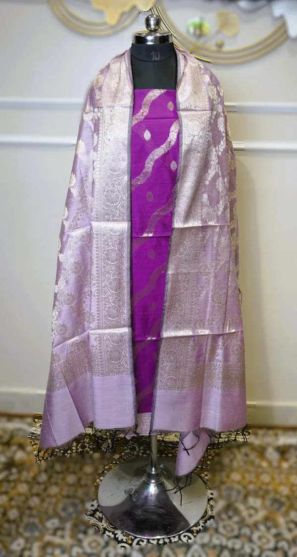 Banarasi_Zari_Woven_Unstitched_Suit_Fabric