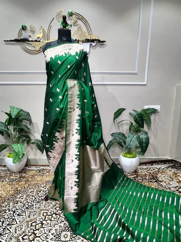 Pure_Mushroo_Silk_Banarasi_Ghaat_Saree