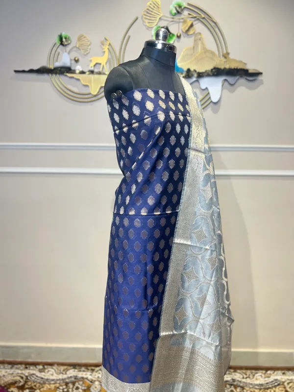 Blue_Woven_Ethnic_Suit_for_Women