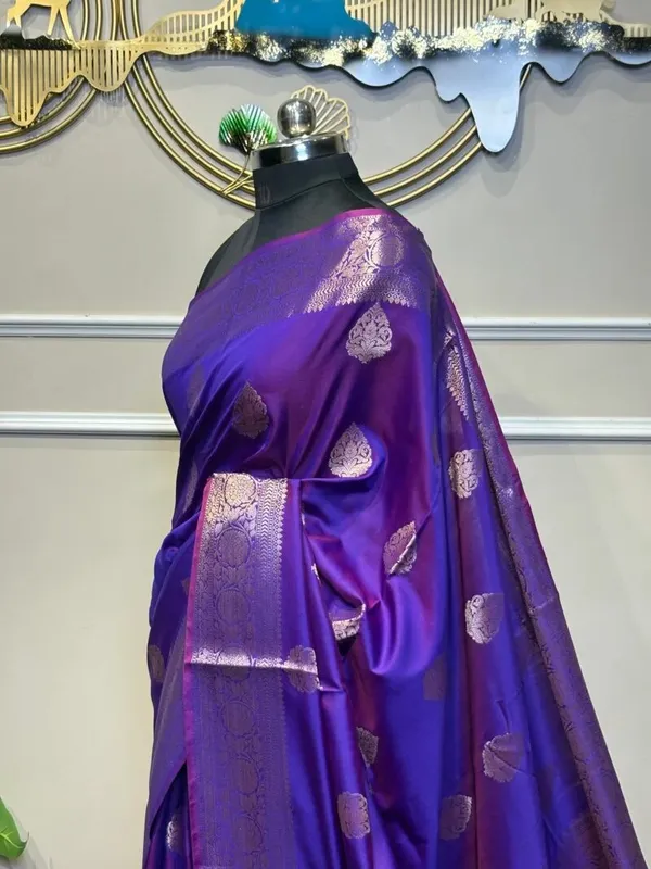 Banarasi_Badi_Buti_Katan_Silk_Saree