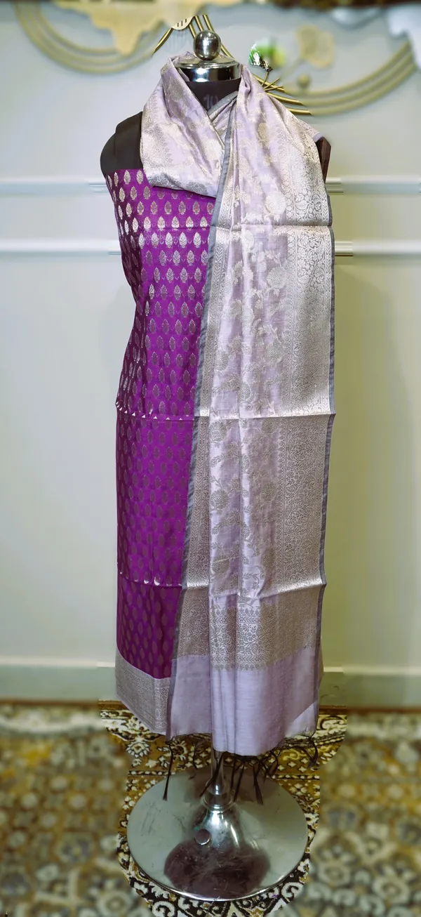 Banarasi_Zari_Woven_Unstitched_Suit_Fabric