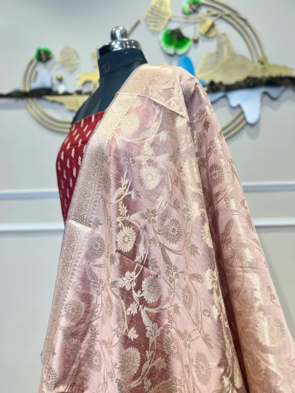 Red_And_Blush_Woven_Floral_Suit_for_Women