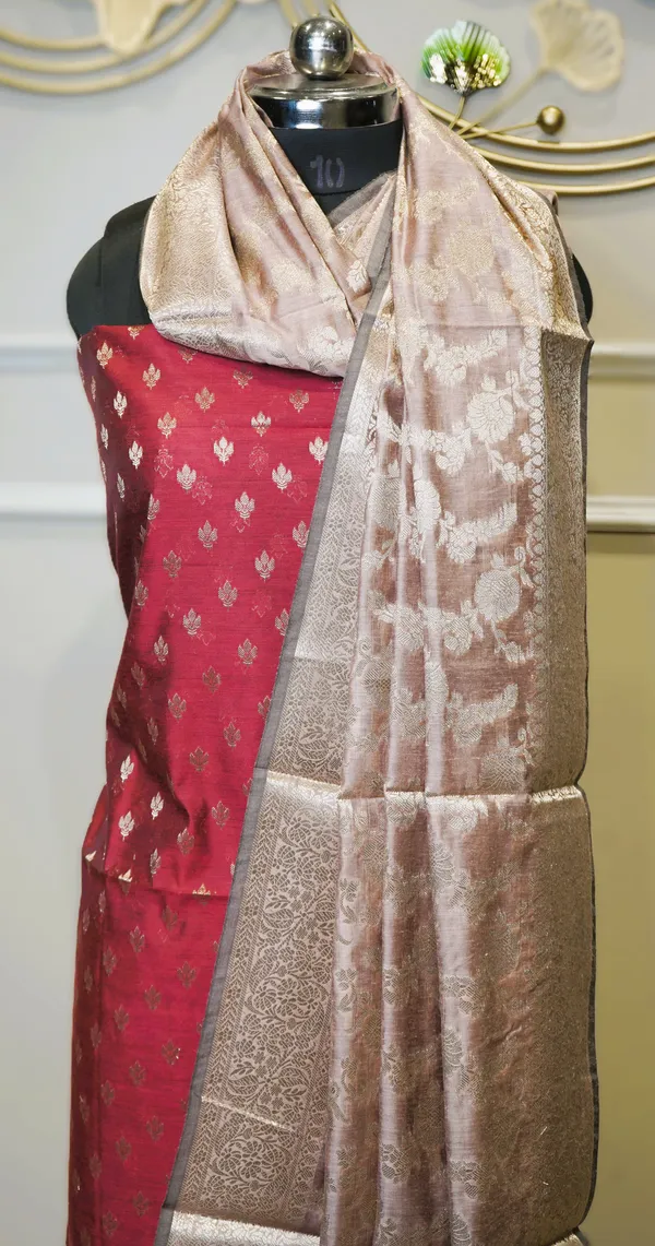 Banarasi_Zari_Woven_Unstitched_Suit_Fabric