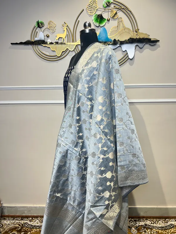 Navy_Blue_Printed_Ethnic_Suit_Set_For_Women