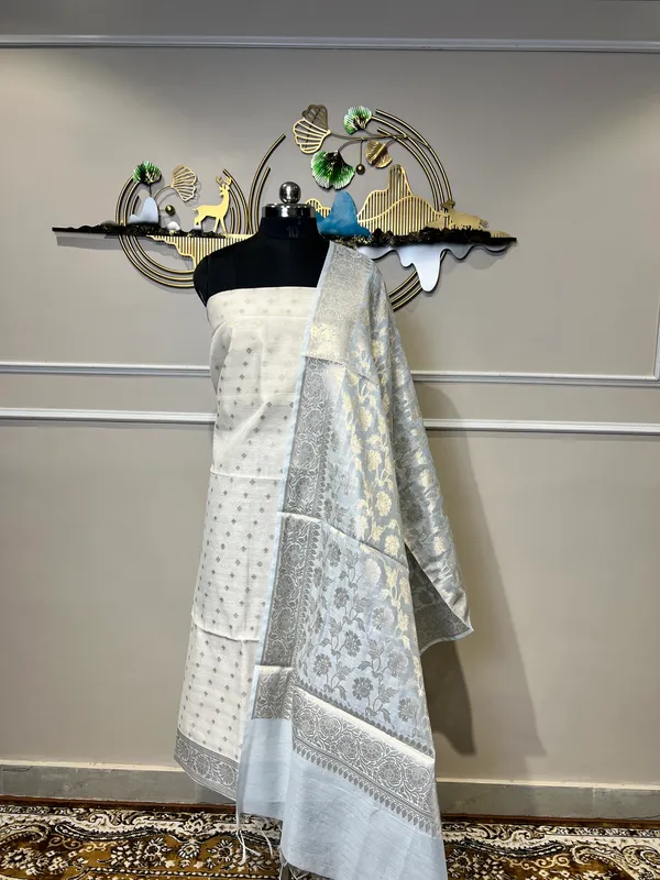 White_Tissue_Floral_Woven_Suit_for_Women