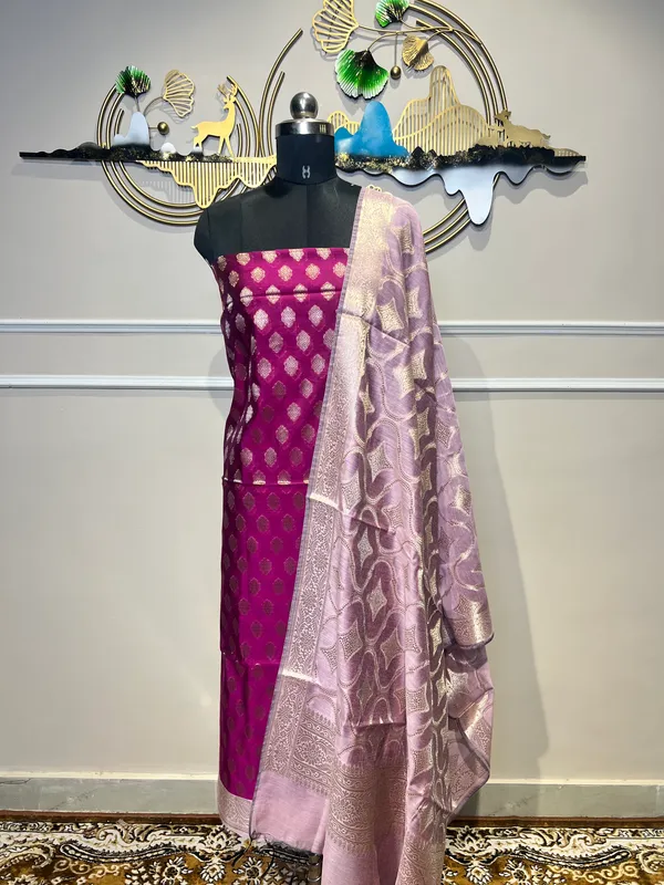 Magenta_Brocade_Suit_for_Women