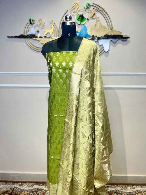 Green_Zari_Woven_Suit_for_Women