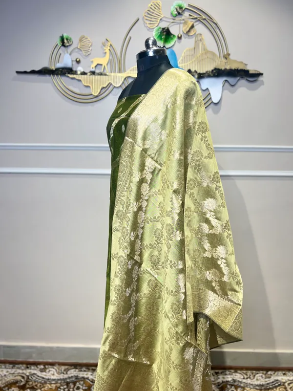 Green_Silk_Floral_Zari_Suit_For_Women