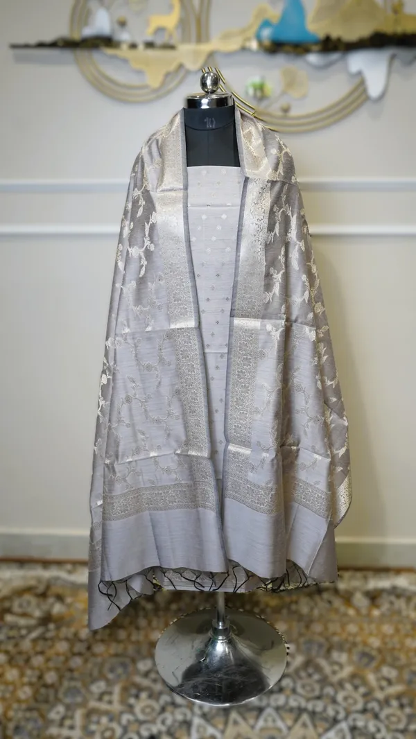 Banarasi_Zari_Woven_Unstitched_Suit_Fabric