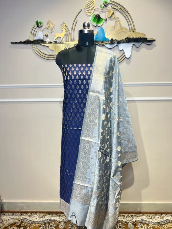 Navy_Blue_Printed_Ethnic_Suit_Set_For_Women