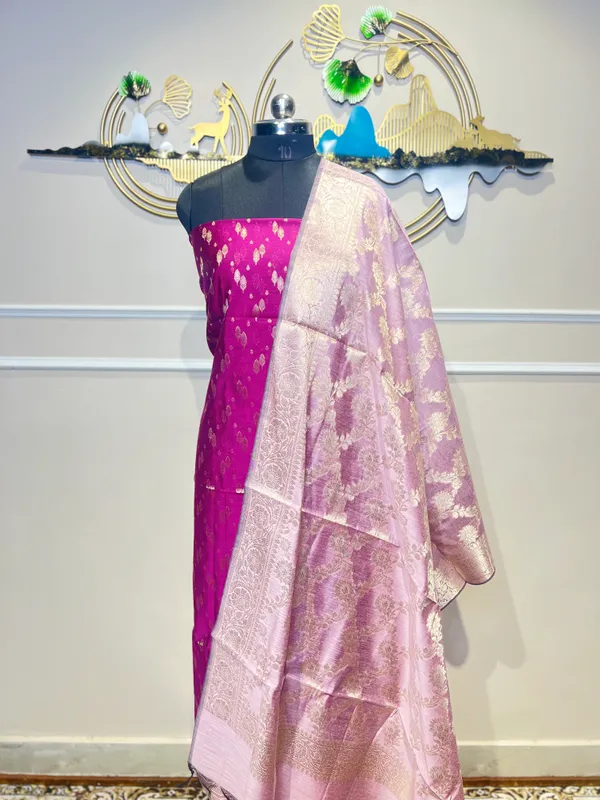 Magenta_Woven_Ethnic_Suit_for_Women