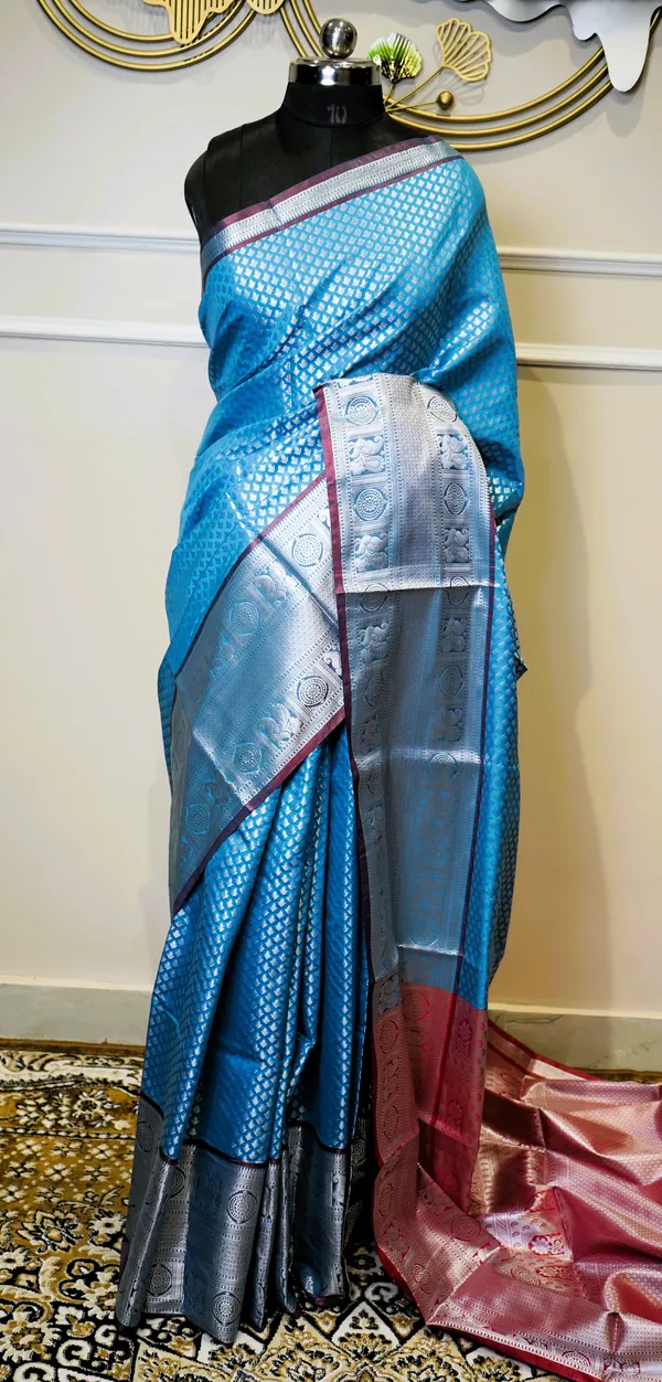 Banarasi_Raw_Silk_Saree_With_Paithni_Boarder