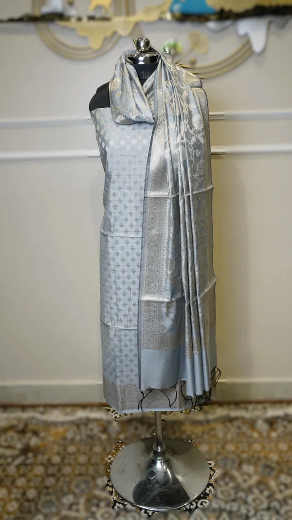 Banarasi_Zari_Woven_Unstitched_Suit_Fabric