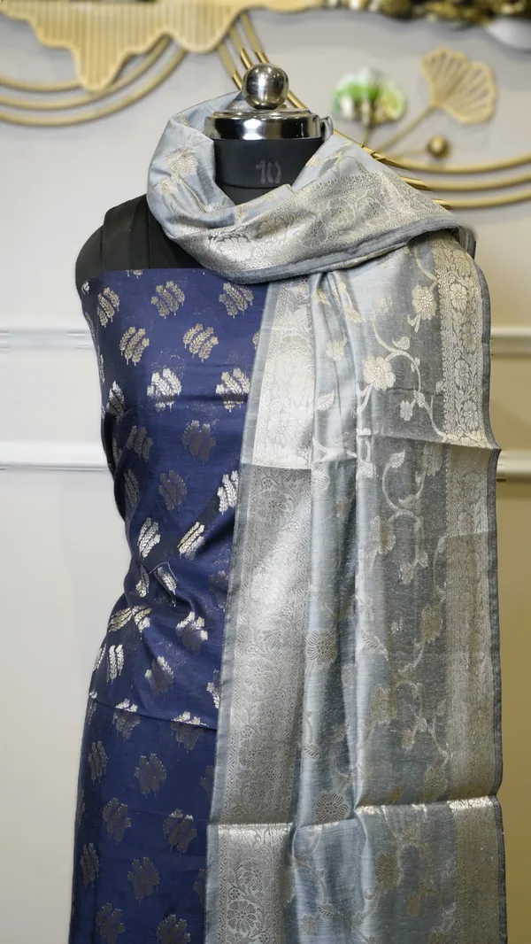 Banarasi_Zari_Woven_Unstitched_Suit_Fabric
