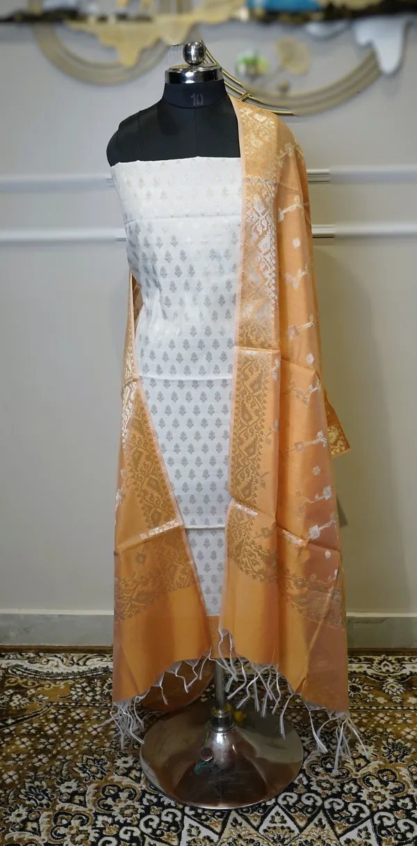 Banarasi_Zari_Woven_Unstitched_Suit_Fabric