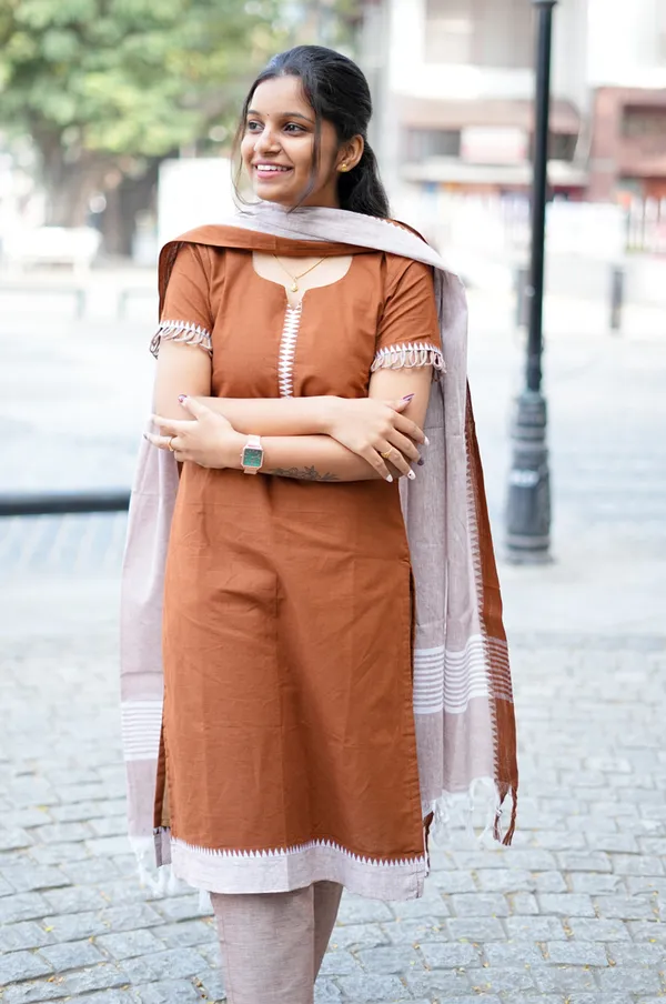 Kayal_Mangalgiri_Handloom_Cotton_Kurti_Set