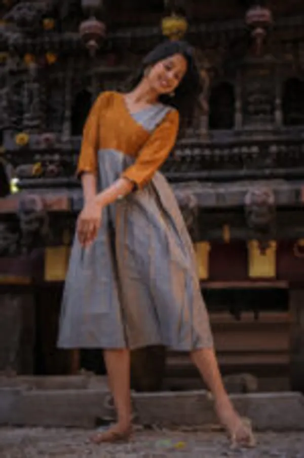 Temple_Grace_Charm_Dual_Tone_Slub_Silk_Cotton_Kurti