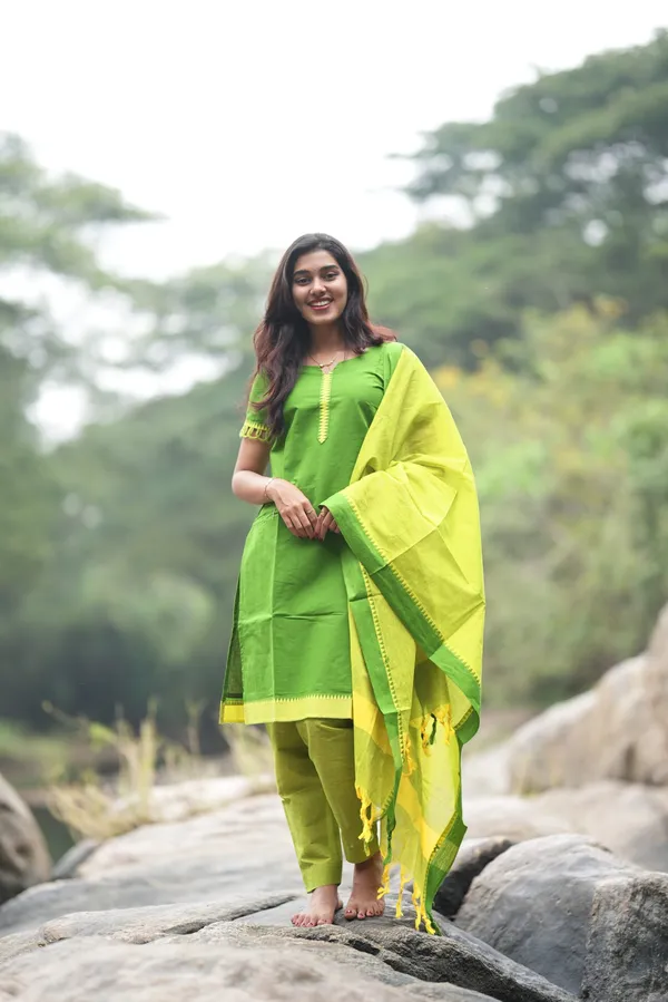 Limeaura_Handloom_Kurti_Set