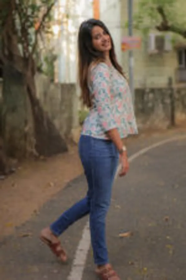 Petal_Poise_Mul_Mul_Cotton_Floral_Short_Top
