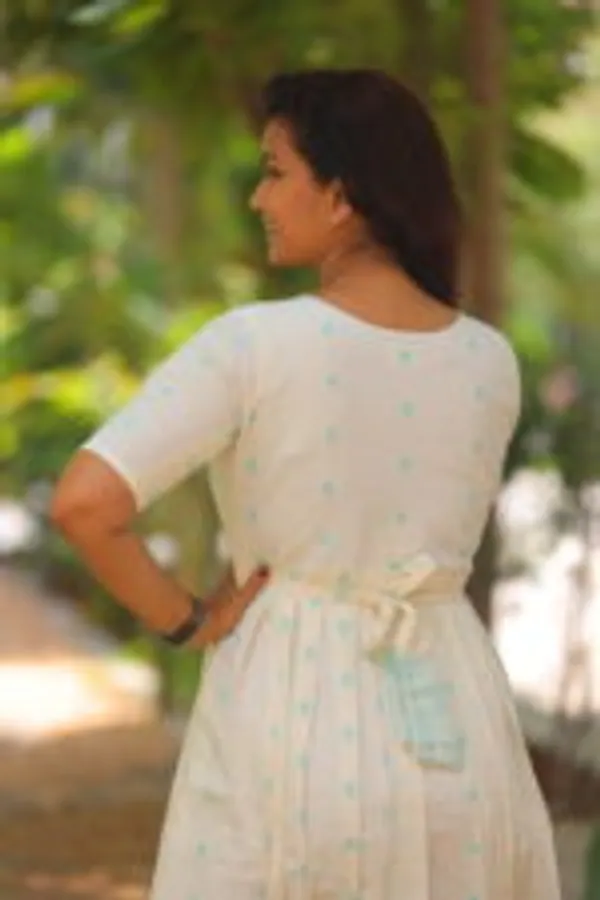 Cream_Cotton_Maternity_Maxi_Dress_With_Mint_Detailing_Comfortable_Chic_Everyday_Wear