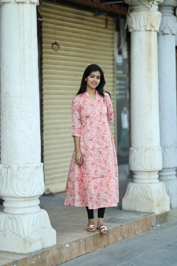 Peach_Floral_Printed_Cotton_Maxi_Dress_Elegant_Comfortable_Everyday_Wear